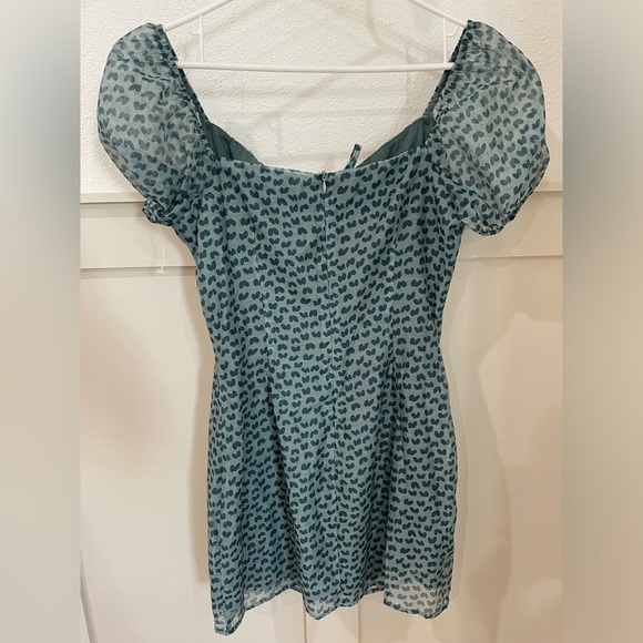 Blue Blush Women’s Blue Green Patterned Puff Sleeve Mini Dress - Picture 8 of 9